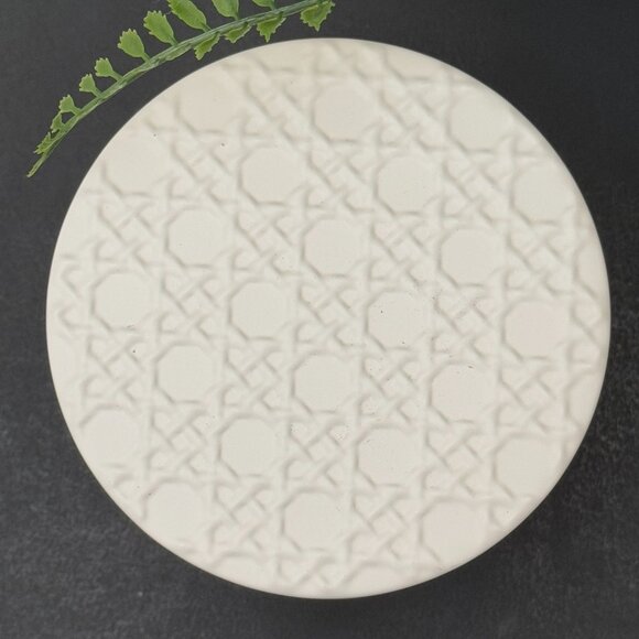 BBW Summer Rose Bud Bath & Body Works 3 Wick Candle - Picture 8 of 10